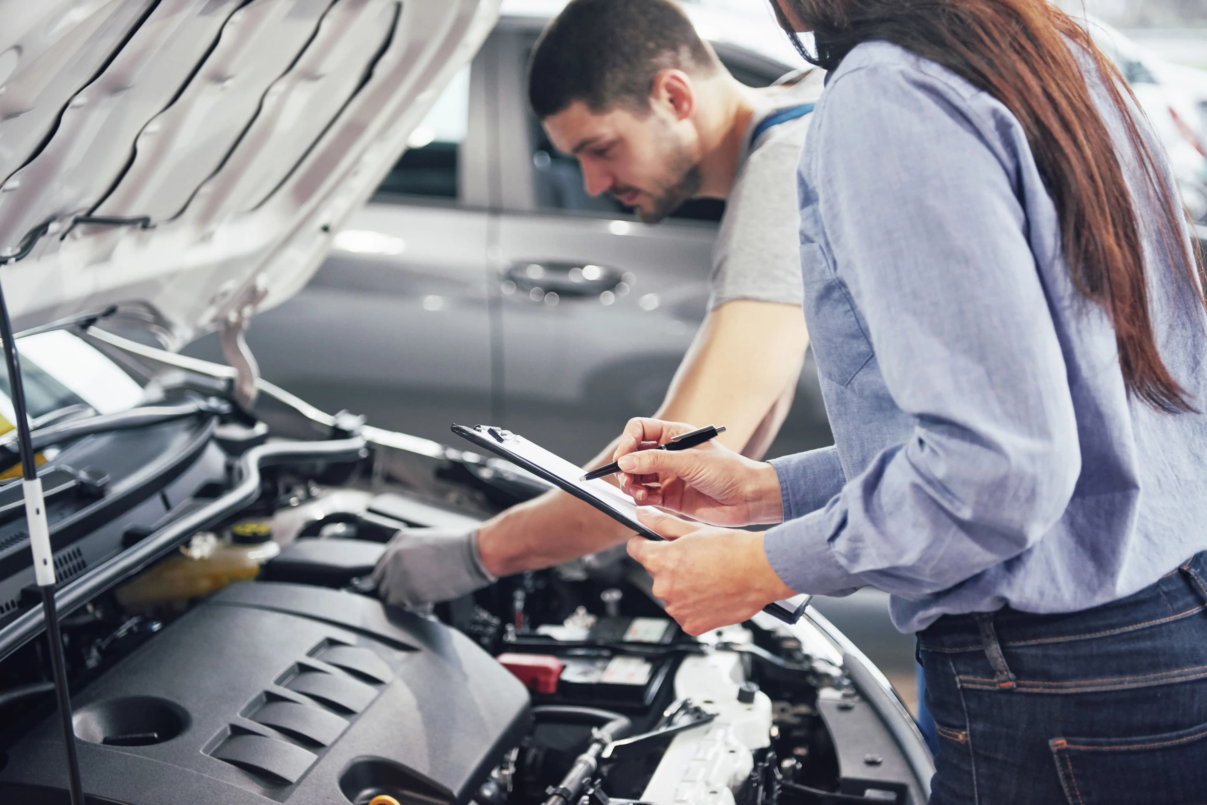 ¿Cómo hacer la auto inspección de tu vehículo?